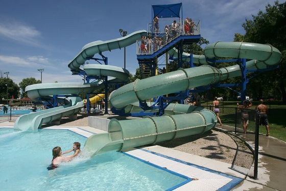 पानी के खेल बच्चों के लिए ट्यूब स्लाइड सेट फाइबरग्लास पार्क खिलौने पूल के लिए उपकरण