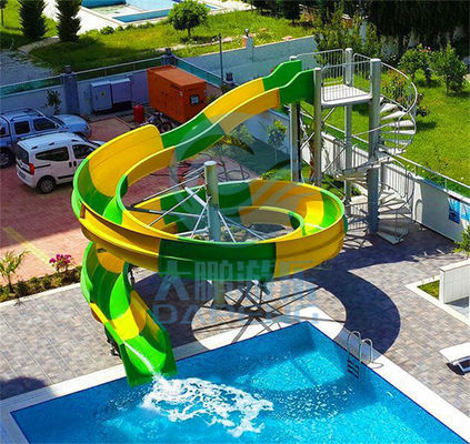 3 मीटर ऊंची खुली बॉडी स्लाइड, हरी और पीली स्विमिंग पूल स्लाइड