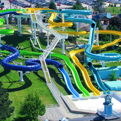 अच्छी कीमत Customized Size 6-8mm Thickness Fiberglass Water Park Slide with Over 10 Years Service Life ऑनलाइन