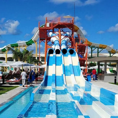 अच्छी कीमत Outdoor Fiberglass Water Park Slide with 6-8mm Thickness Customized Size and Over 10 Years Service Life ऑनलाइन