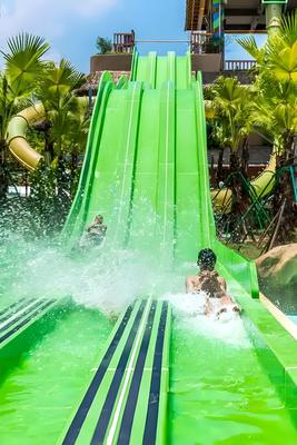 अच्छी कीमत High-Speed Racing Rainbow Fiberglass Slide for Commercial Water Parks with 30-60 Days Delivery ऑनलाइन