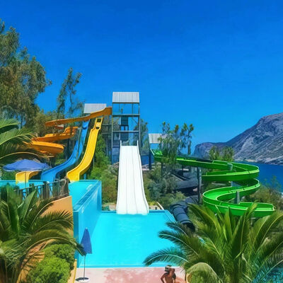 अच्छी कीमत Water Park Slide Outdoor Playground Equipment Fiberglass Combination For Home Swimming Pool Customized Design ऑनलाइन