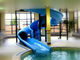एक्वा पार्क के लिए चक्रवात स्विमिंग पूल जल स्लाइड एक टुकड़ा शीसे रेशा नीला रंग