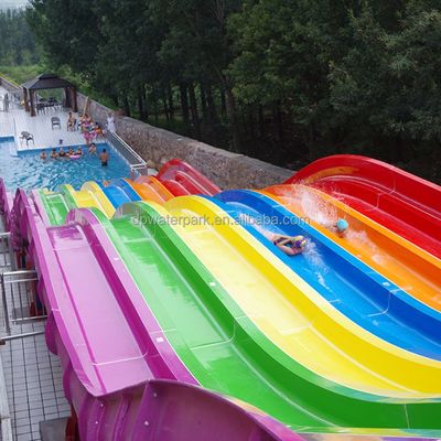 अच्छी कीमत Commercial Large Water Park Equipment Lake Water Slide With Hot Dipped Galvanized Steel Structures And Roofs ऑनलाइन