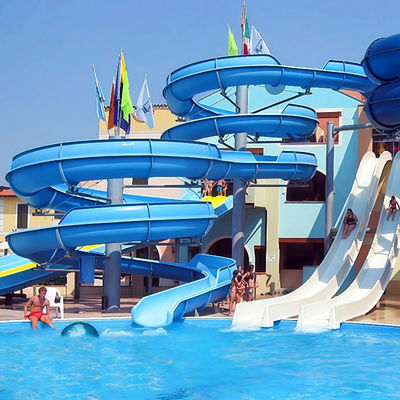 अच्छी कीमत Spiral FRP Slide Combination 0.82m Inner Width Custom Design For Adult Children Water Park Venues ऑनलाइन